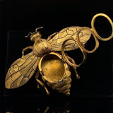古董 18 克拉黄金蜜蜂胸针，带隐藏式三重吊坠盒