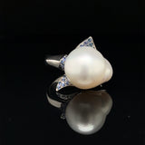 18ct White Gold Baroque South Sea Pearl Ring